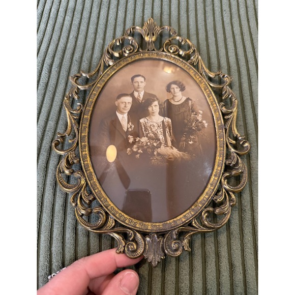 Vintage Ornate Oval Bubble Glass Photo Frame Made in Italy Family Portrait